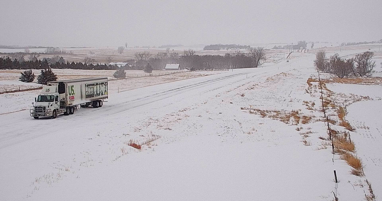 Major winter storm threatens powerful tornadoes, flooding in South; heavy snow, freezing rain across Midwest